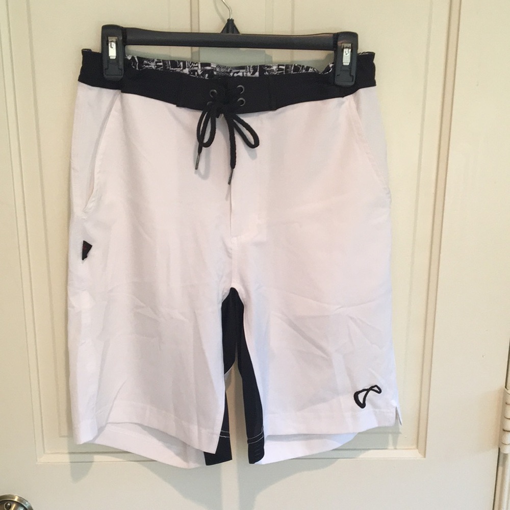 New Athletic DNA Dri Fit Shorts White Boys XL